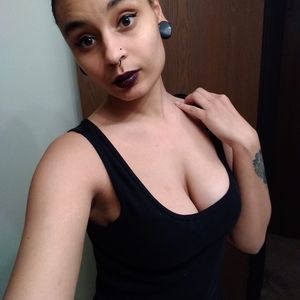 Meet your Posher, Candy